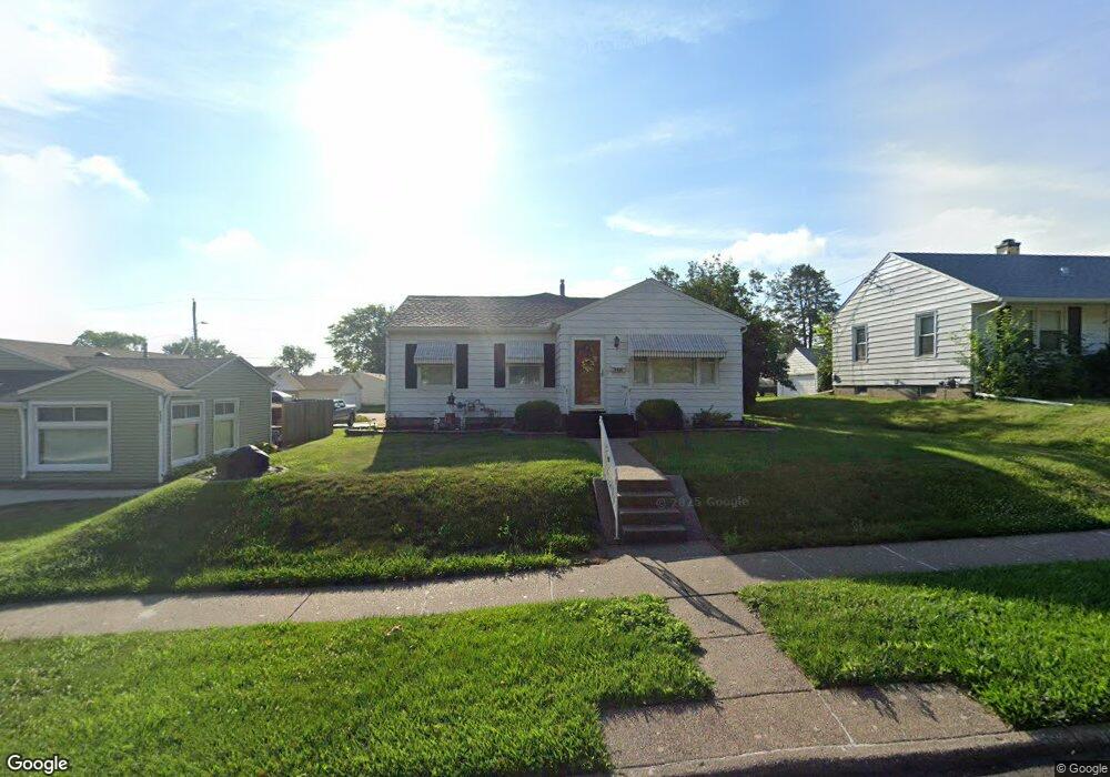 2315 N Sturdevant St, Davenport, IA 52804 - photo 1