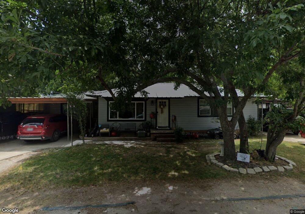 404 N Cowan St, Decatur, TX 76234 - photo 1