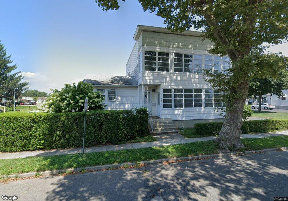 383 Sedgewick Ave, Stratford, CT 06615 - photo 1