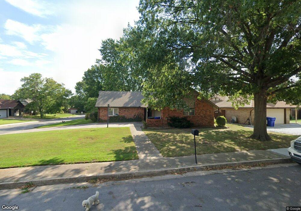 3301 S Ash Place, Broken Arrow, OK 74012 - photo 1