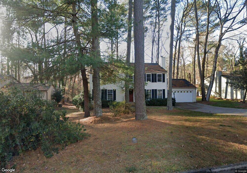 9490 Hillside Dr, Roswell, GA 30076 - photo 1