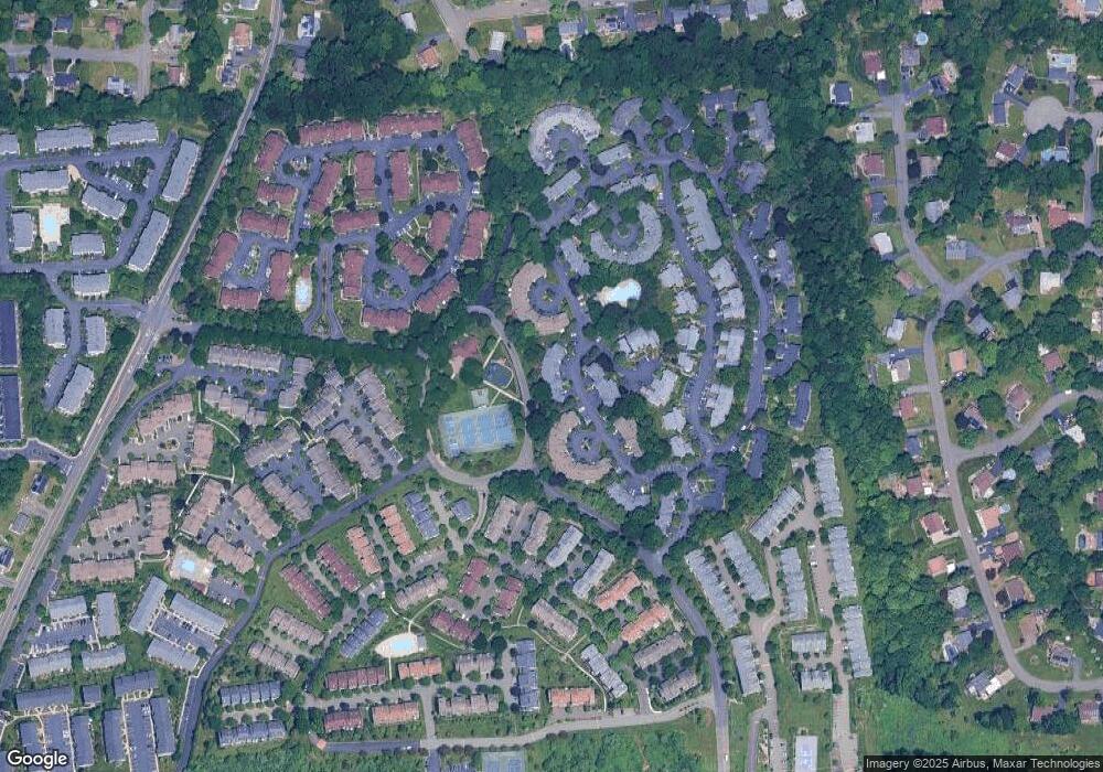 205 Treetop Cir, Nanuet, NY 10954 - photo 1