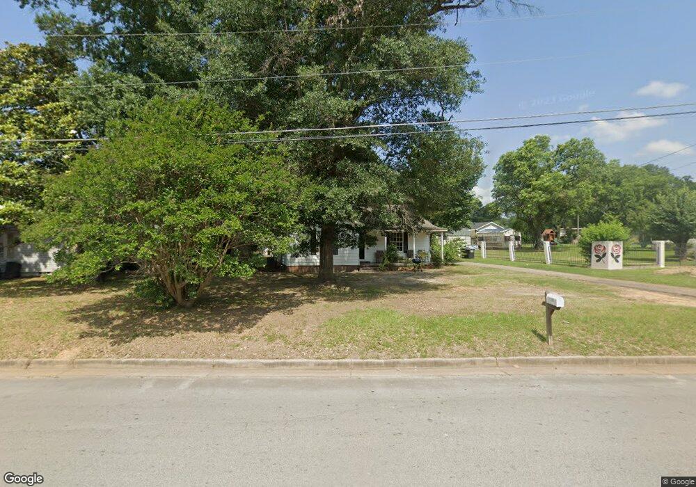 205 Glover Dr, Longview, TX 75601 - photo 1