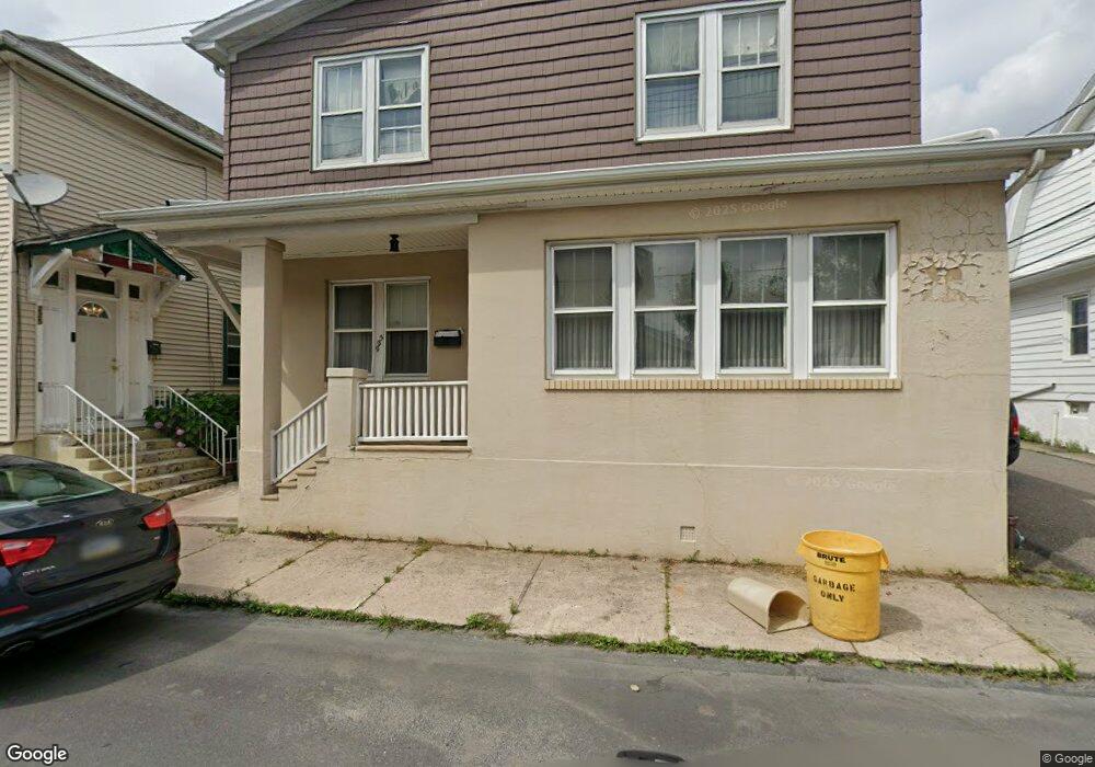 223 W Chapel St, Hazleton, PA 18201 - photo 1