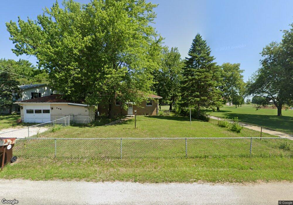 340 Campus View Dr, Lincoln, IL 62656 - photo 1