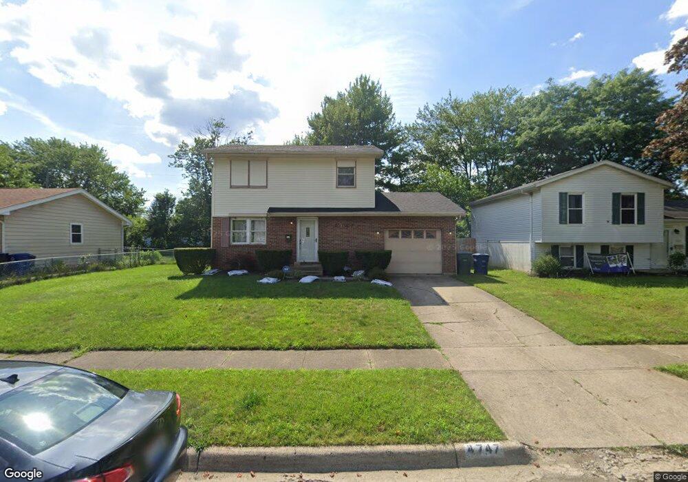 4747 Mcfadden Rd, Columbus, OH 43229 - photo 1