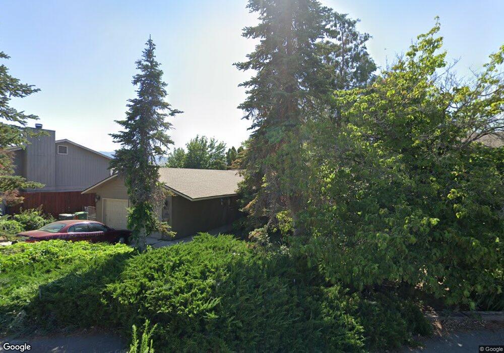 616 15th St NE, East Wenatchee, WA 98802 - photo 1