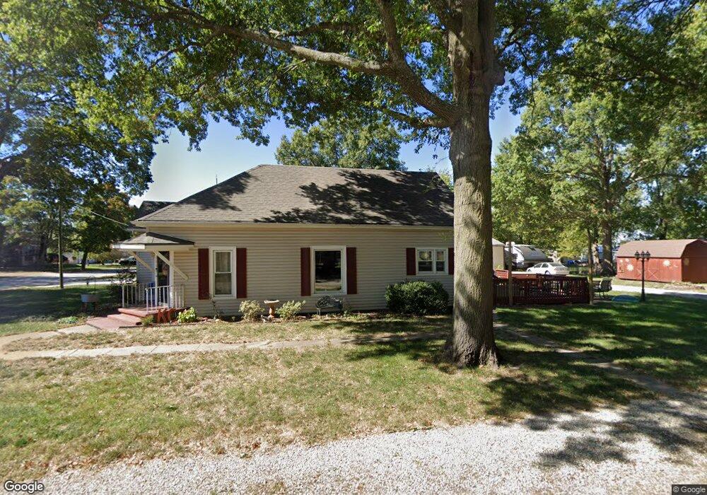 304 Elm St, Bucyrus, KS 66013 - photo 1