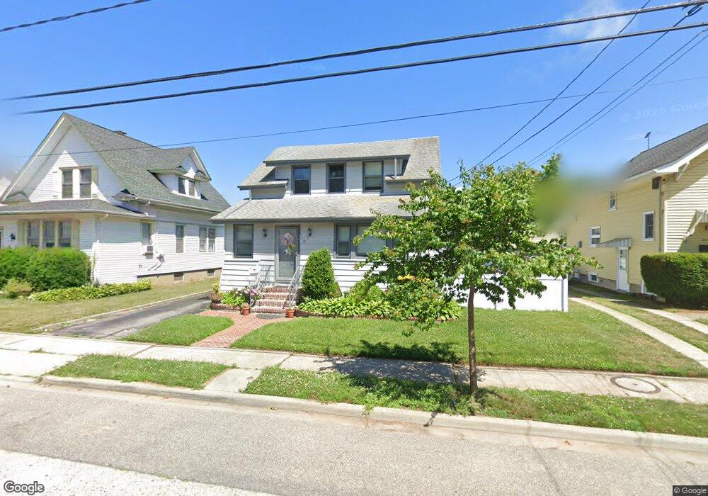 76 Woodlawn Ave, Valley Stream, NY 11581 - photo 1