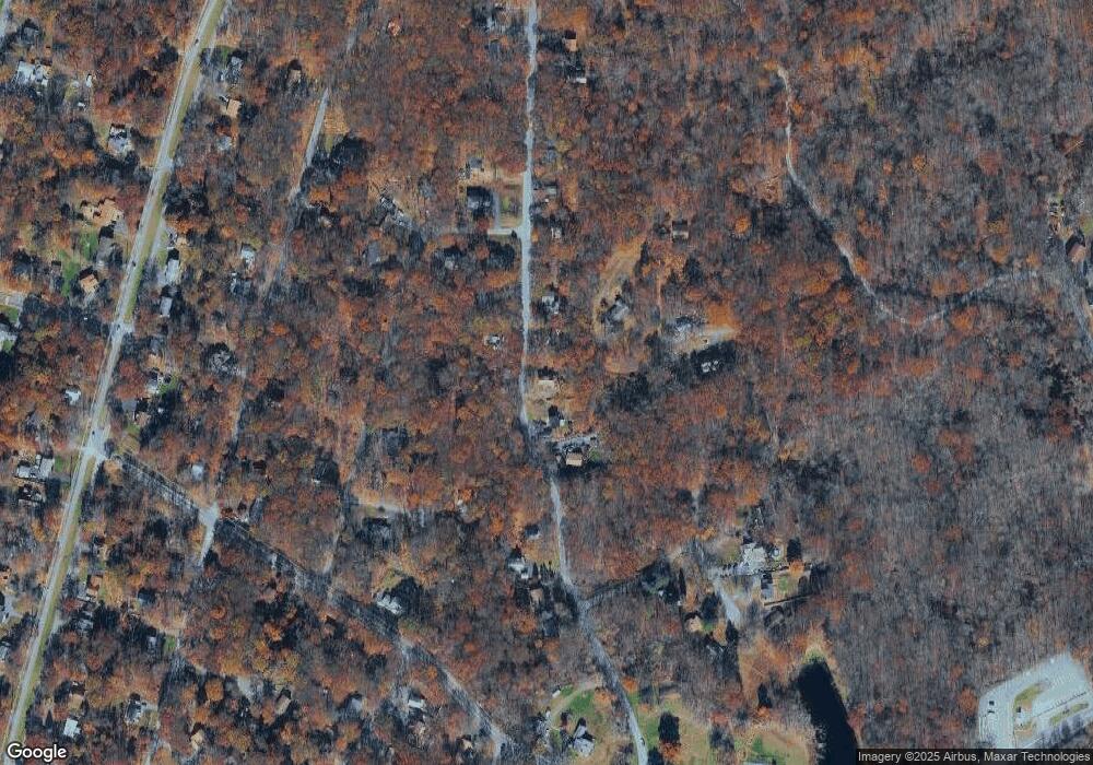 1048 Maple Lake Dr, Bushkill, PA 18324 - photo 1