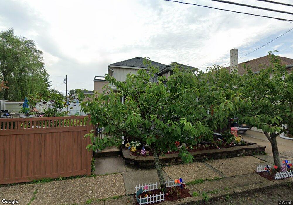 54 Glenwood Ave, Point Lookout, NY 11569 - photo 1