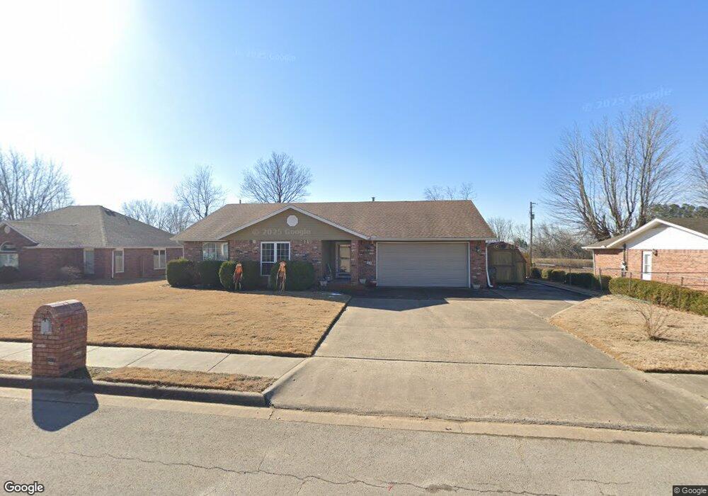 1010 W Geneva St, Rogers, AR 72758 - photo 1