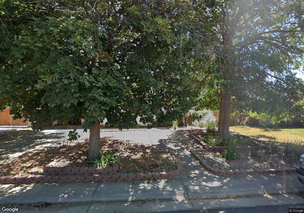 830 Oswego St, Aurora, CO 80010 - photo 1