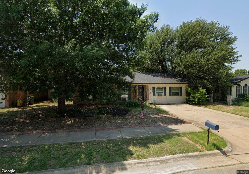 5509 Finian Ln, North Richland Hills, TX 76180 - photo 1