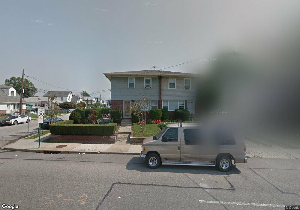 98 Roslyn Rd, Mineola, NY 11501 - photo 1