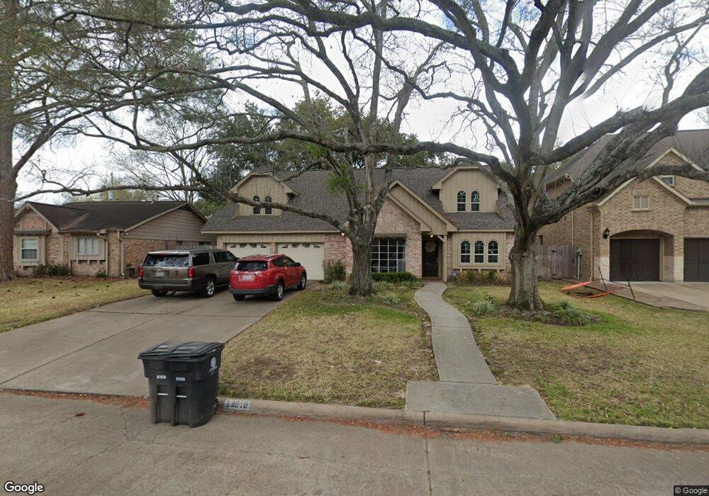 13818 Saint Marys Ln, Houston, TX 77079 - photo 1