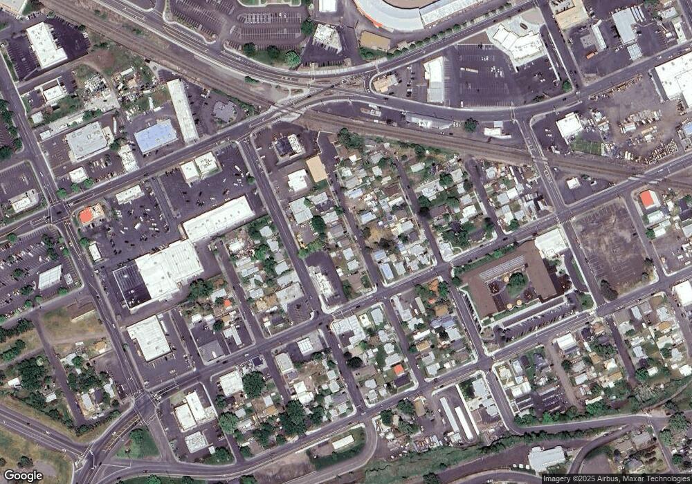 323 SW 16th St, Pendleton, OR 97801 - photo 1