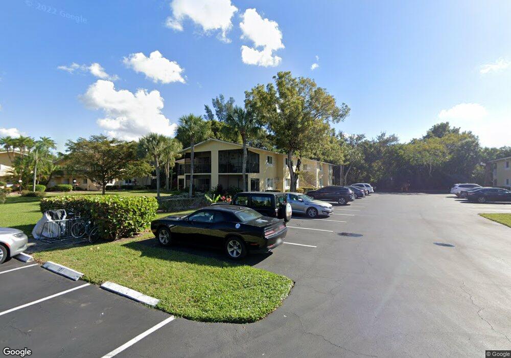 8061 Country Rd unit 202, Fort Myers, FL 33919 - photo 1