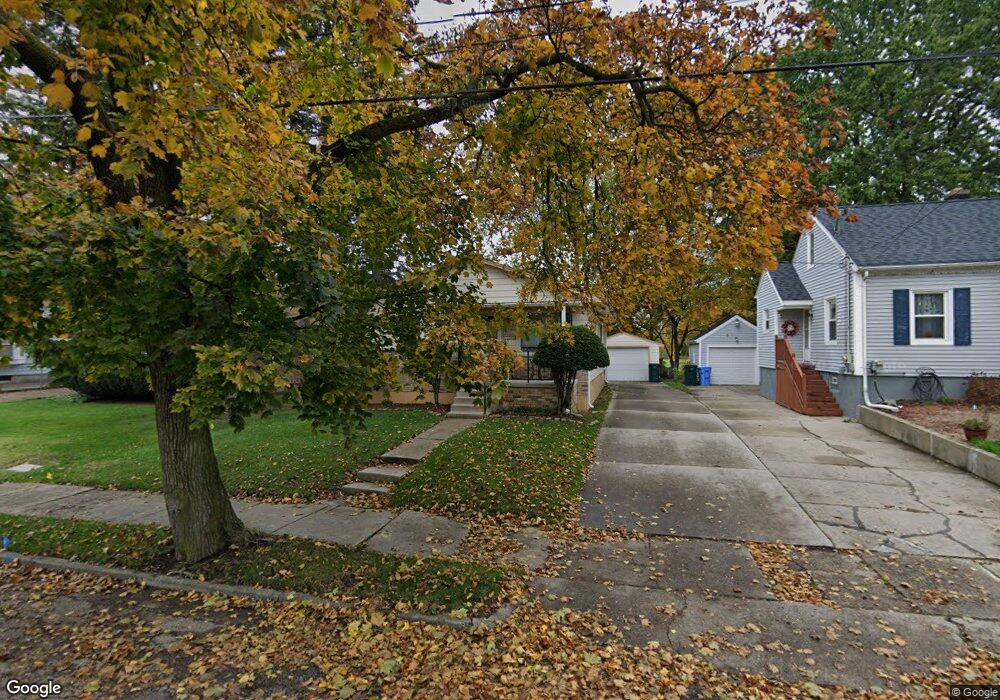 2100 Roberts Ln, Lansing, MI 48910 - photo 1