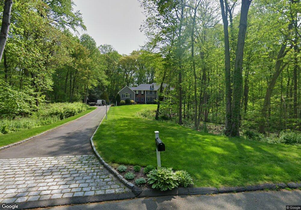 21 Tuckahoe Rd, Trumbull, CT 06611 - photo 1