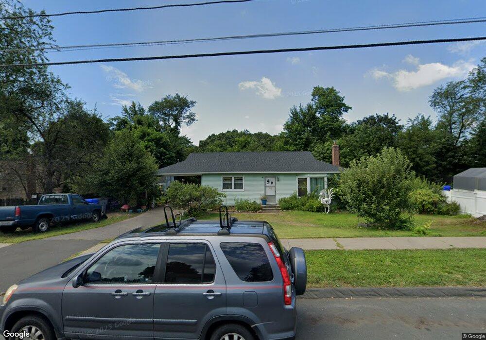 81 Brett Ln, Enfield, CT 06082 - photo 1