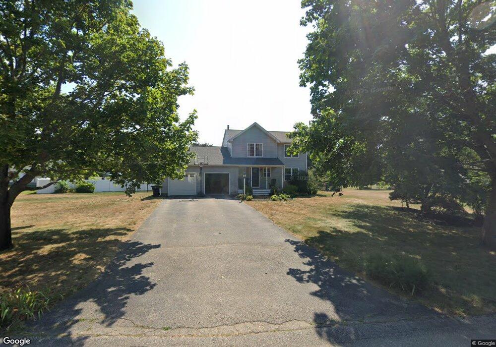 109 Hidden Lake Dr, North Kingstown, RI 02877 - photo 1