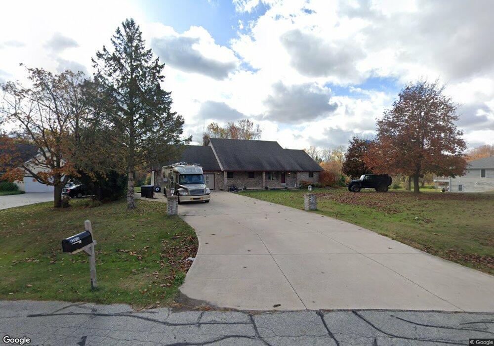 W2855 Schmalz Cir, Appleton, WI 54915 - photo 1