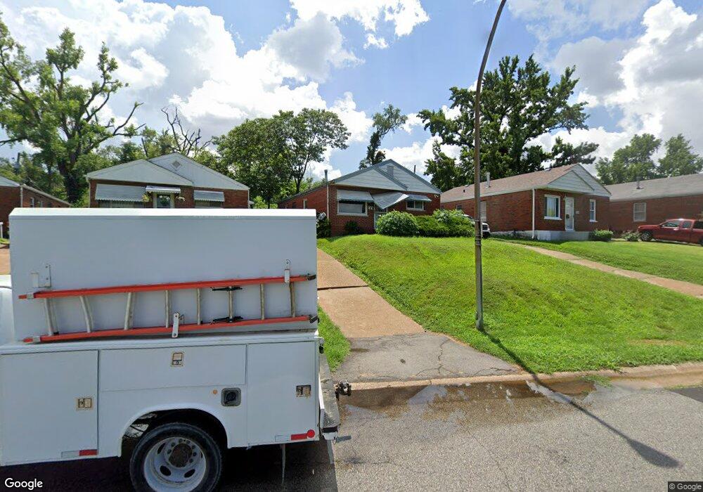 4312 N Taylor Ave, Saint Louis, MO 63115 - photo 1