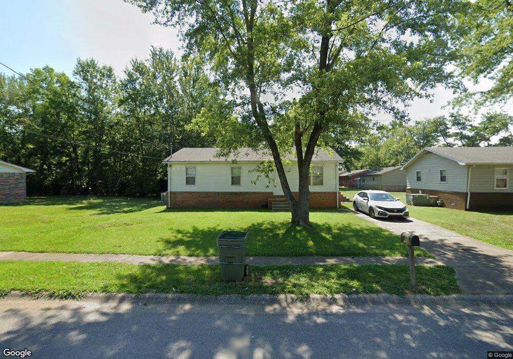 524 Westwood Dr, Hopkinsville, KY 42240 - photo 1