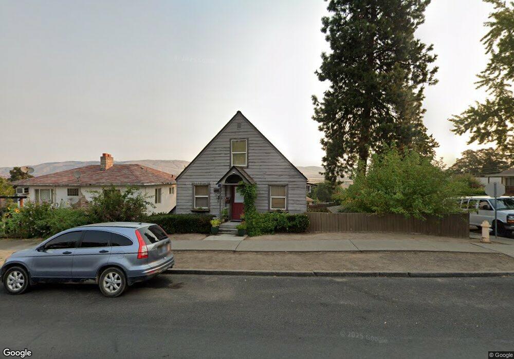 401 W 14th St, the Dalles, OR 97058 - photo 1