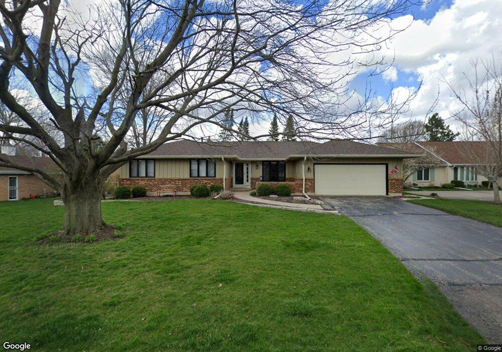 1925 Alschuler Dr, Aurora, IL 60506 - photo 1