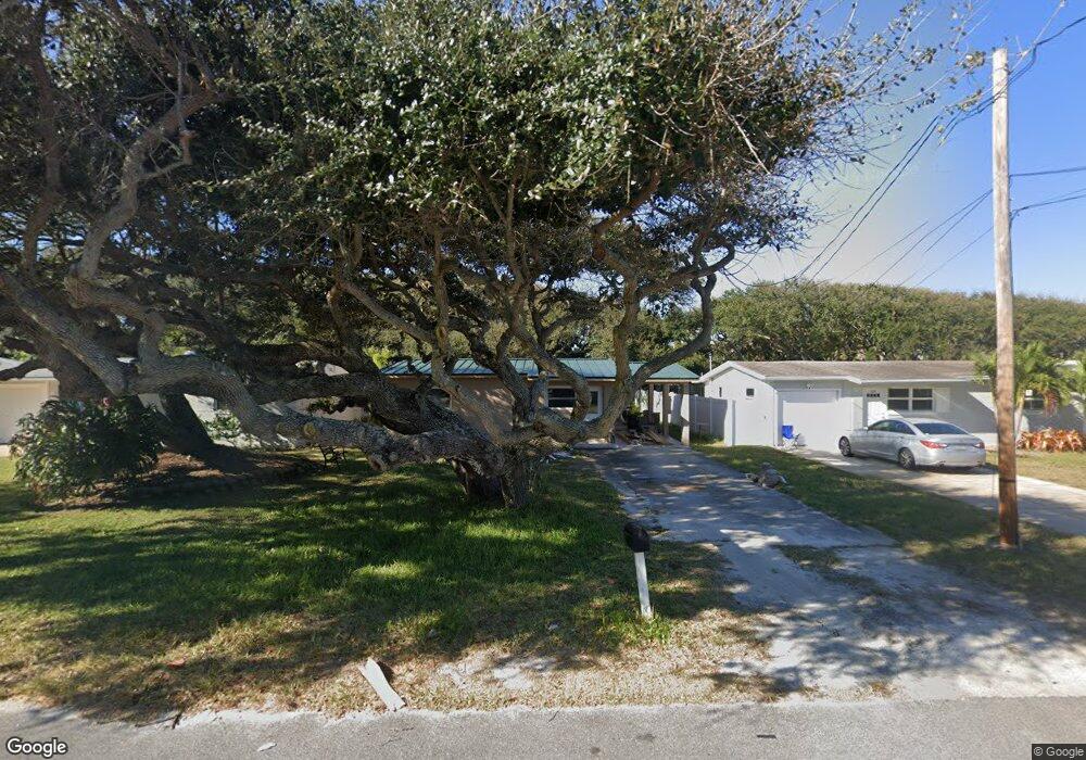 822 E 10th Ave, New Smyrna Beach, FL 32169 - photo 1