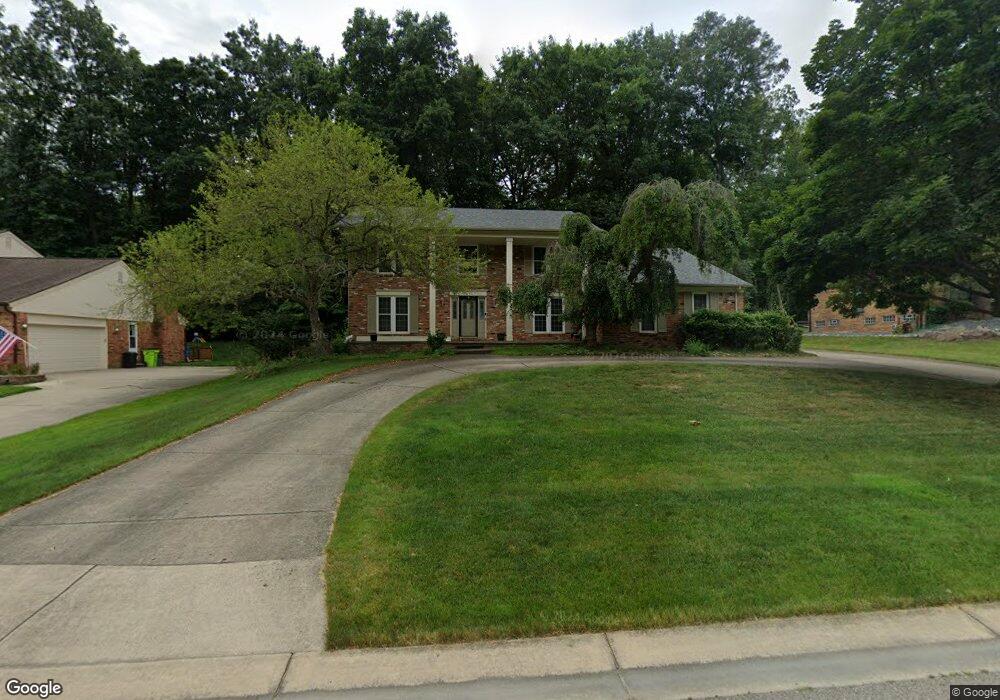 6094 Glen Eagles Dr, West Bloomfield, MI 48323 - photo 1