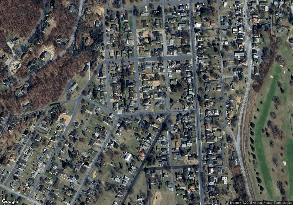 613 S Thomas St, Bedford, PA 15522 - photo 1