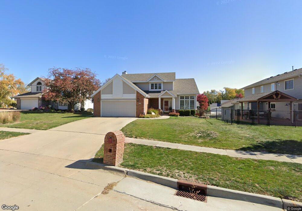 1012 E 17th St S, Newton, IA 50208 - photo 1