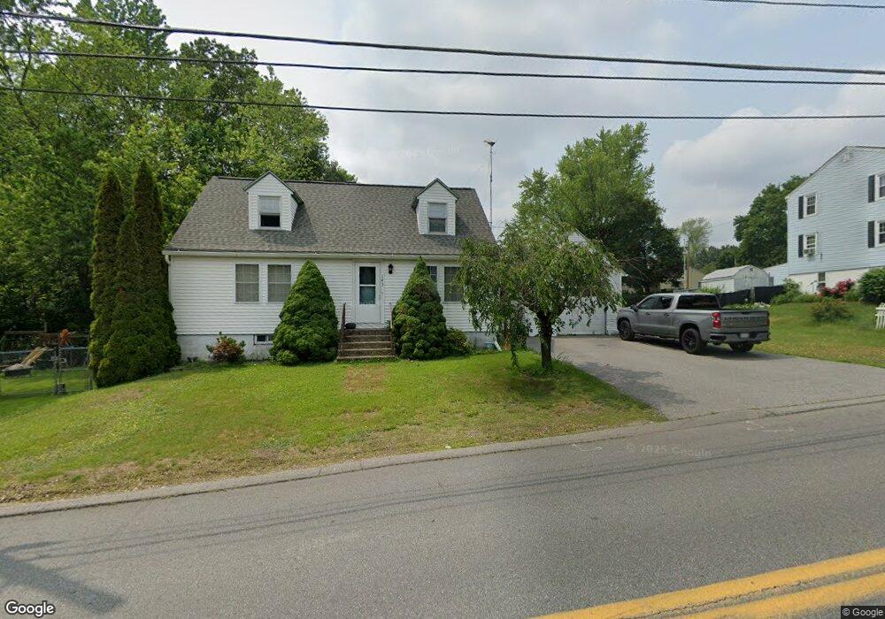 143 Varnum Rd, Dracut, MA 01826 - photo 1