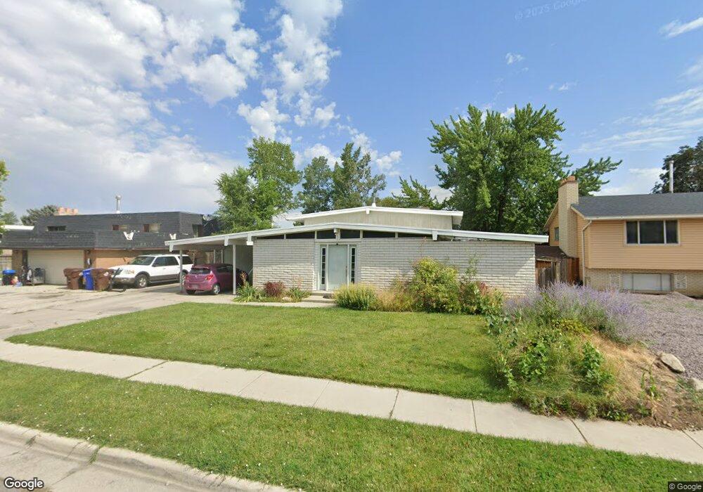 781 E Bourdeaux Dr, Midvale, UT 84047 - photo 1