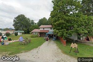 220 W Church St, Stanton, KY 40380