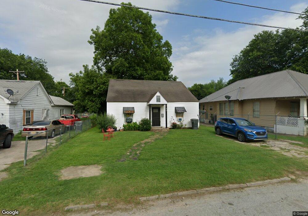 220 B St SW, Ardmore, OK 73401 - photo 1