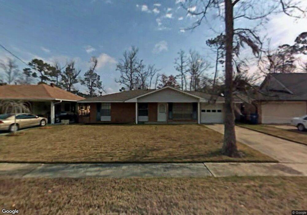 218 Hummingbird Ln, Slidell, LA 70458 - photo 1