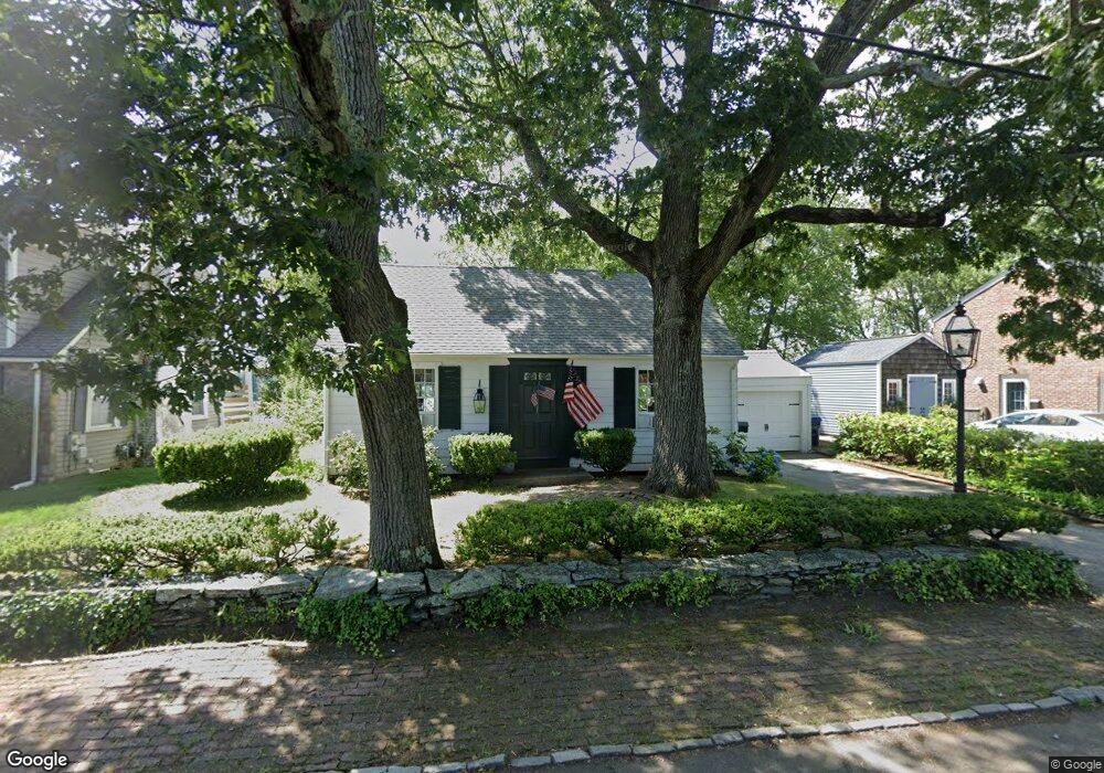 139 Edgehill Rd, Warwick, RI 02889 - photo 1