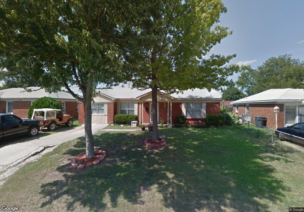 527 Oak St, Ardmore, OK 73401 - photo 1