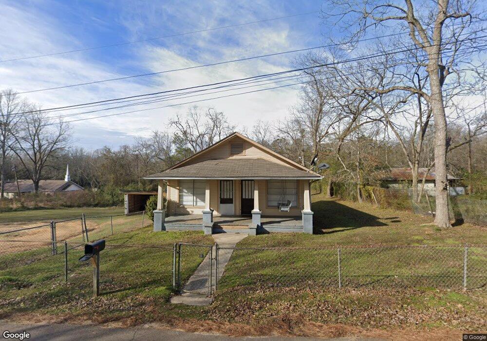 307 N Massengill St, Hazlehurst, MS 39083 - photo 1