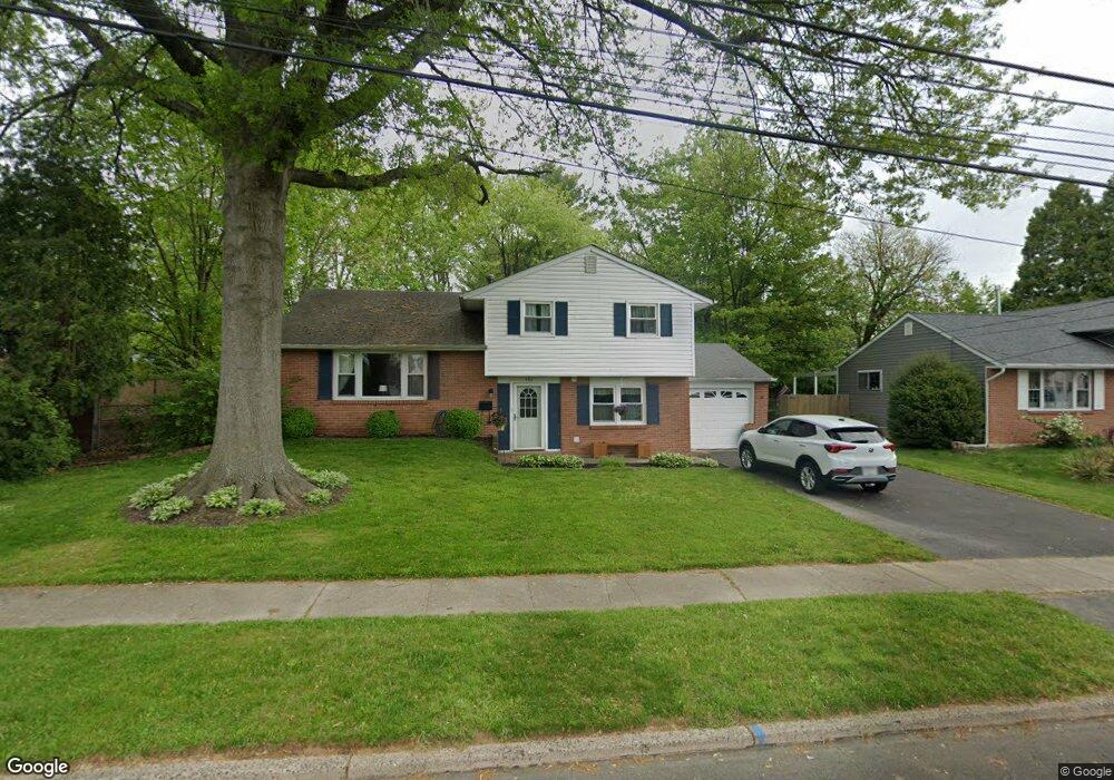 485 Burgundy Dr, Southampton, PA 18966 - photo 1