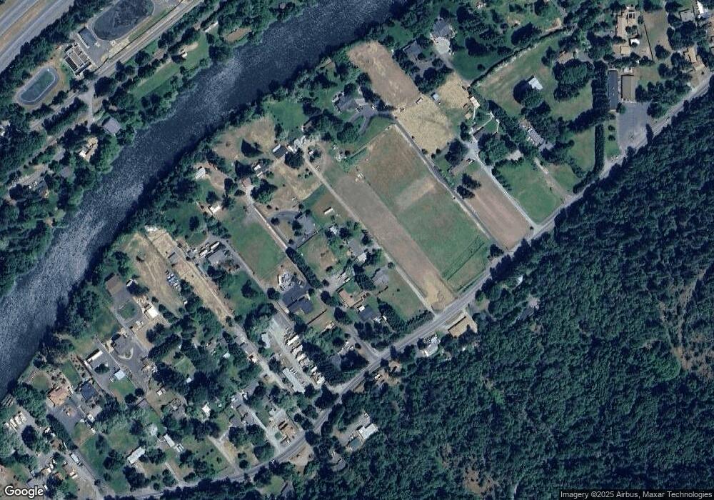 8384 Rogue River Hwy, Grants Pass, OR 97527 - photo 1