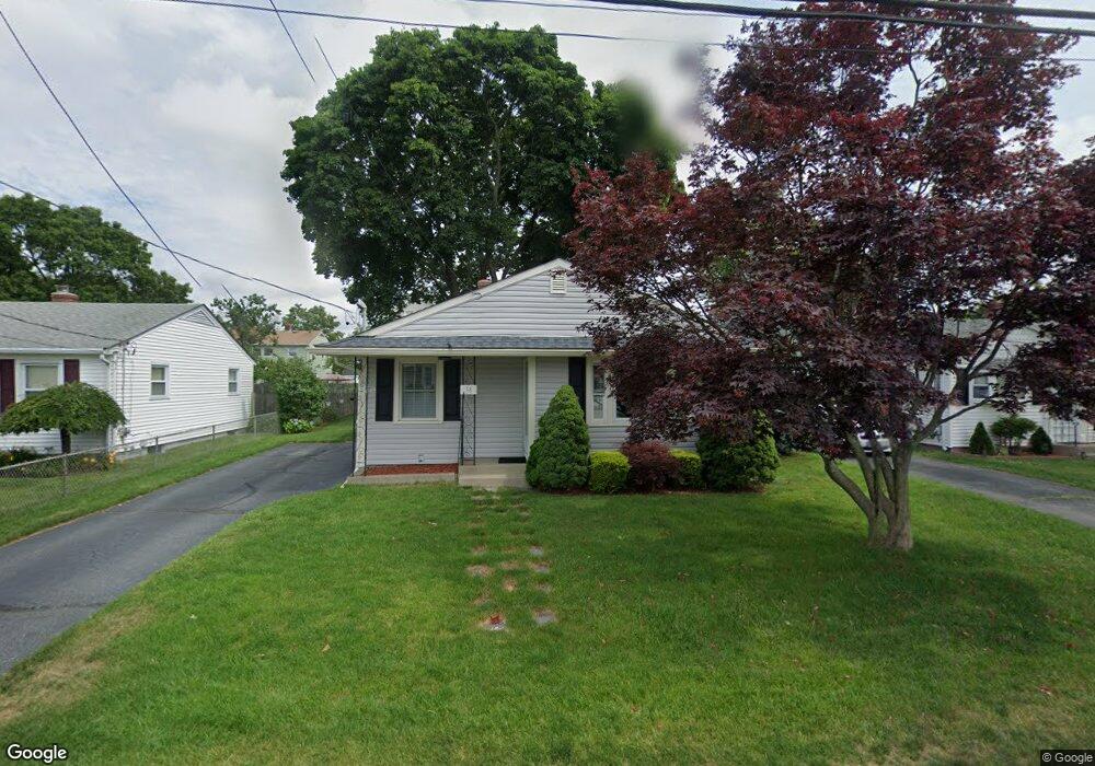 38 Bucklin St, Pawtucket, RI 02861 - photo 1