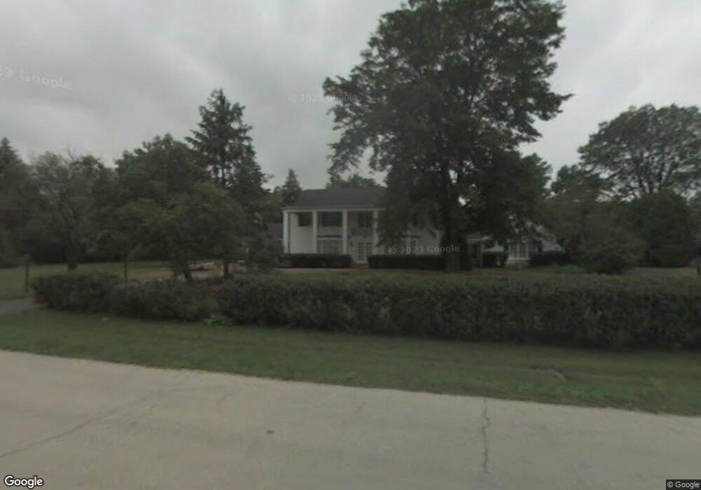 1625 Lindhurst Dr, Elm Grove, WI 53122 - photo 1