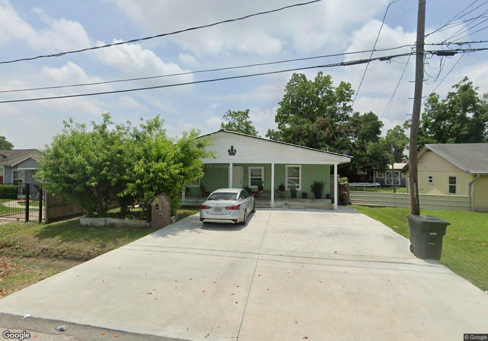 14 De Boll St, Houston, TX 77022 - photo 1