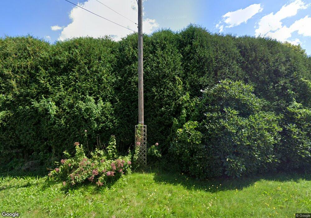 8 E Main Rd, Little Compton, RI 02837 - photo 1