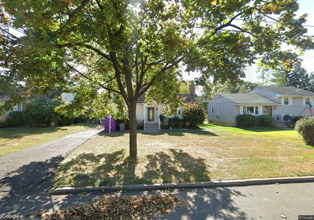 715 Denninger Rd, North Plainfield, NJ 07063 - photo 1